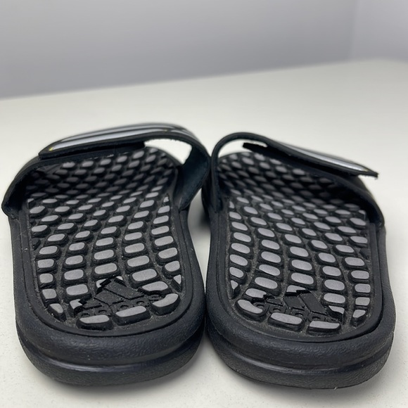 ADIDAS kids slides size 12K - Picture 7 of 15